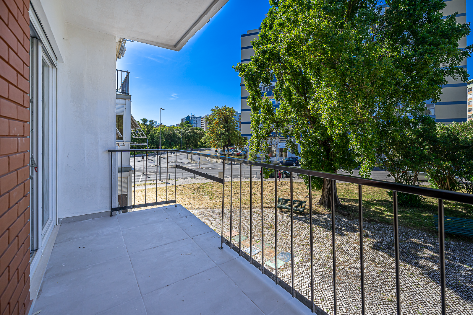 Fotografia 3 de T3 remodelado com Varanda nos Olivais, Lisboa