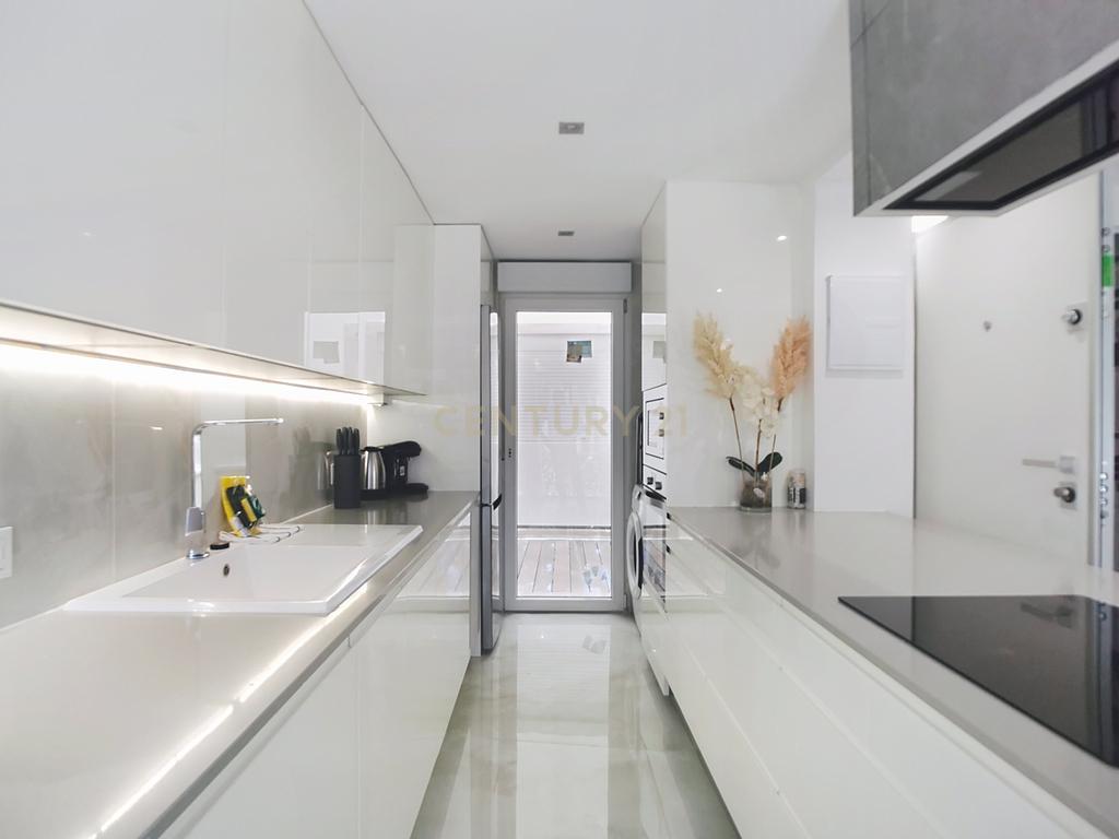VENDA APARTAMENTO EM ESTEPONA CENTRO - Image 9