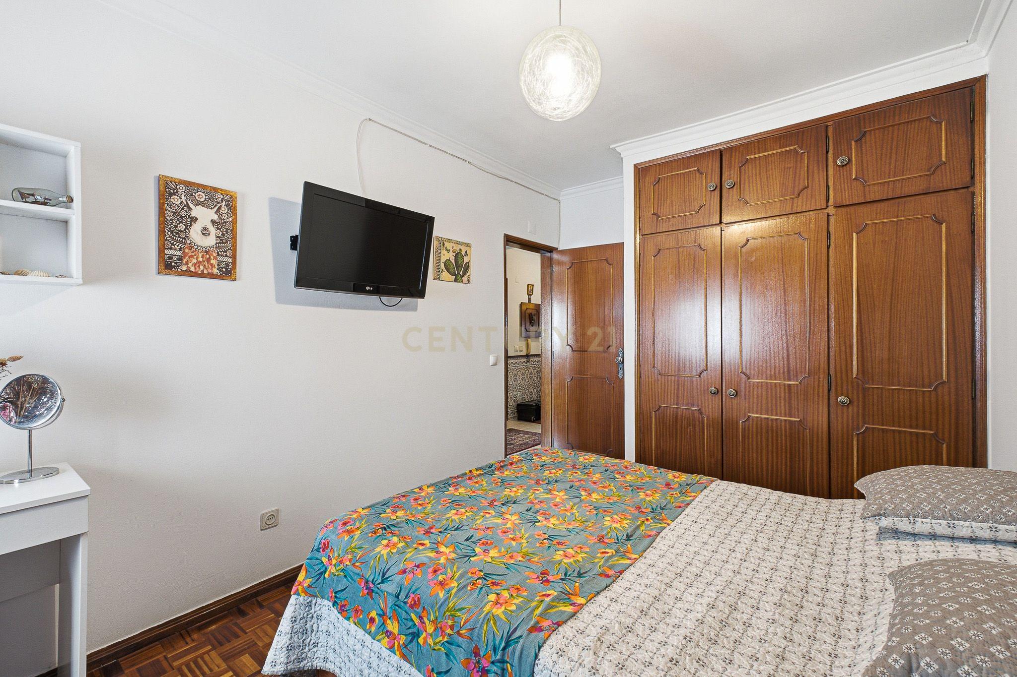Fotografia 7 de Apartamento T3 com Enorme Potencial de Remodelação na Moita