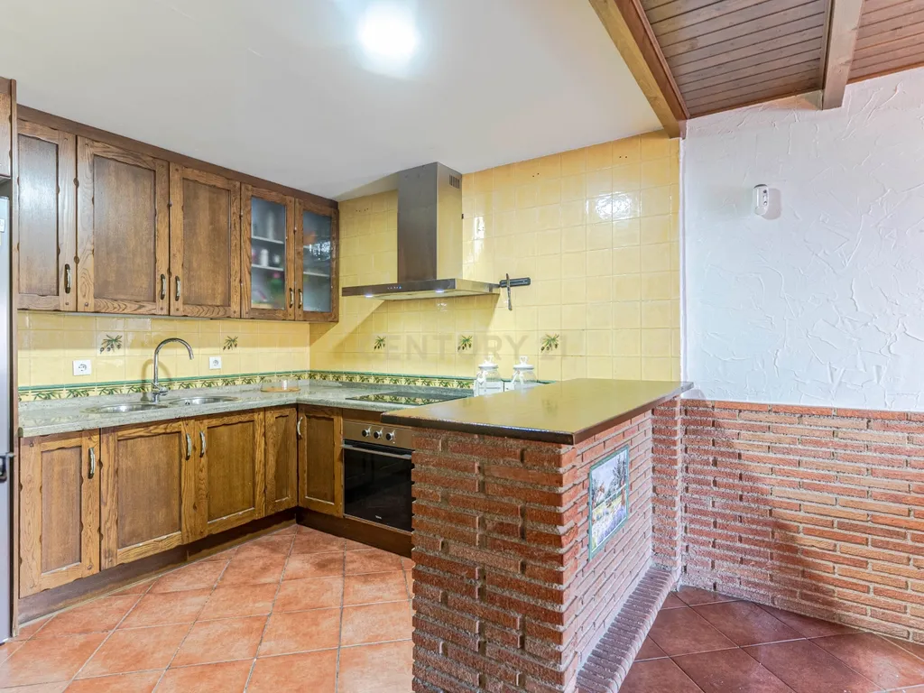Casa Luxuosa em Albolote, Granada com Vista para as Montanhas - Image 49