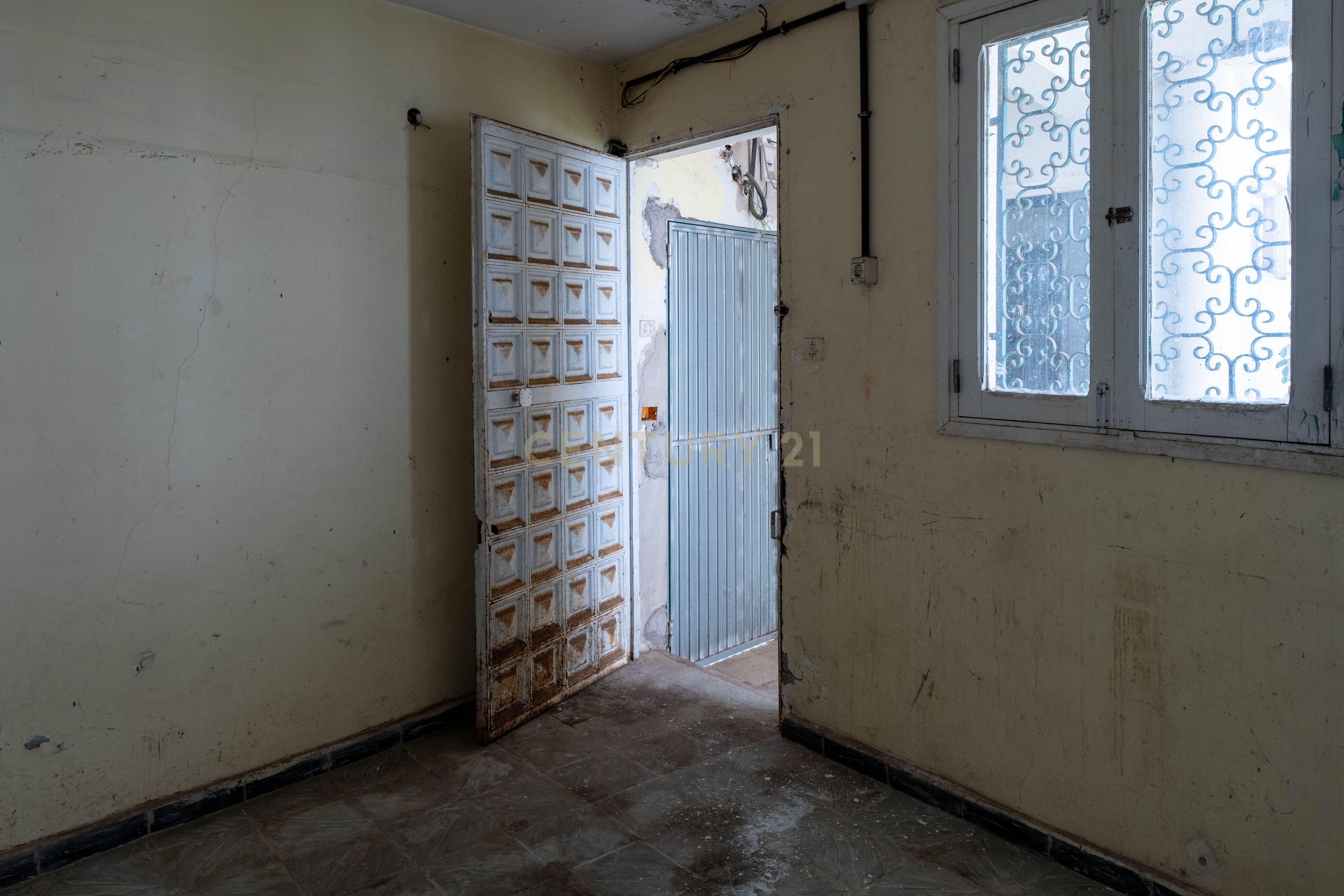 - Image 45