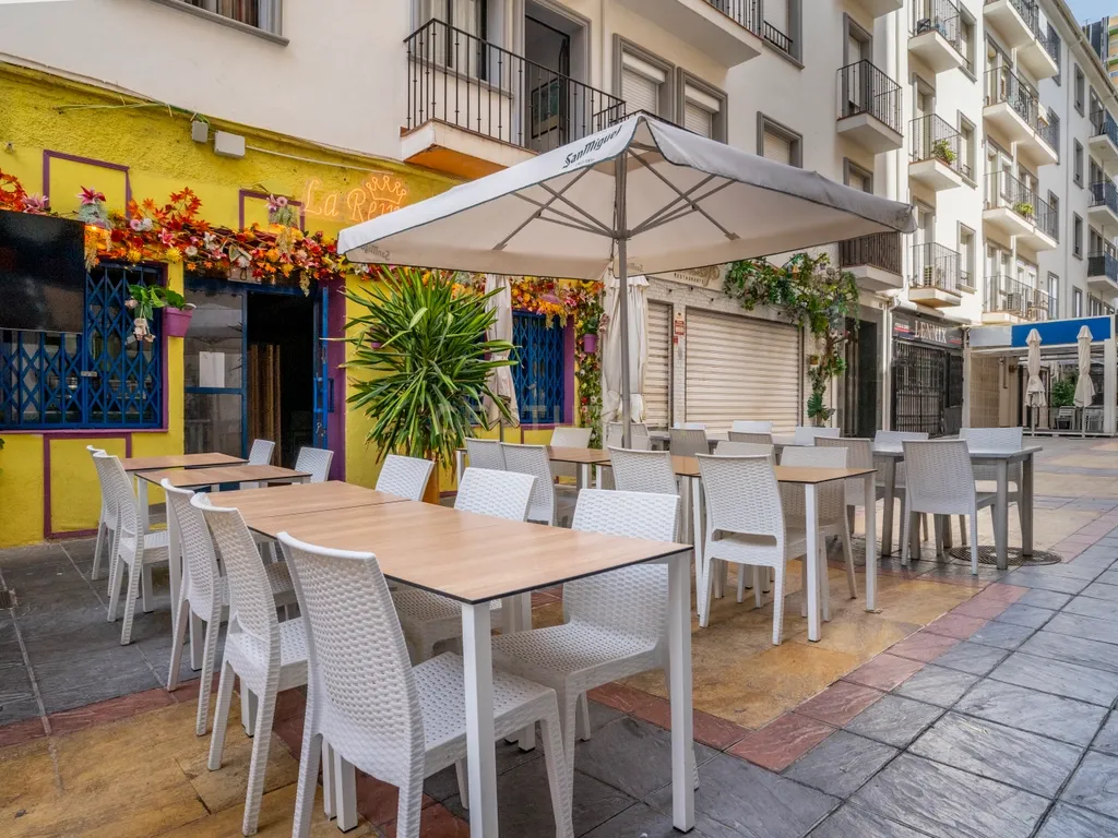 Restaurante de Alta Procura à Venda em Fuengirola: “La Reina de las Tapas” - Image 5