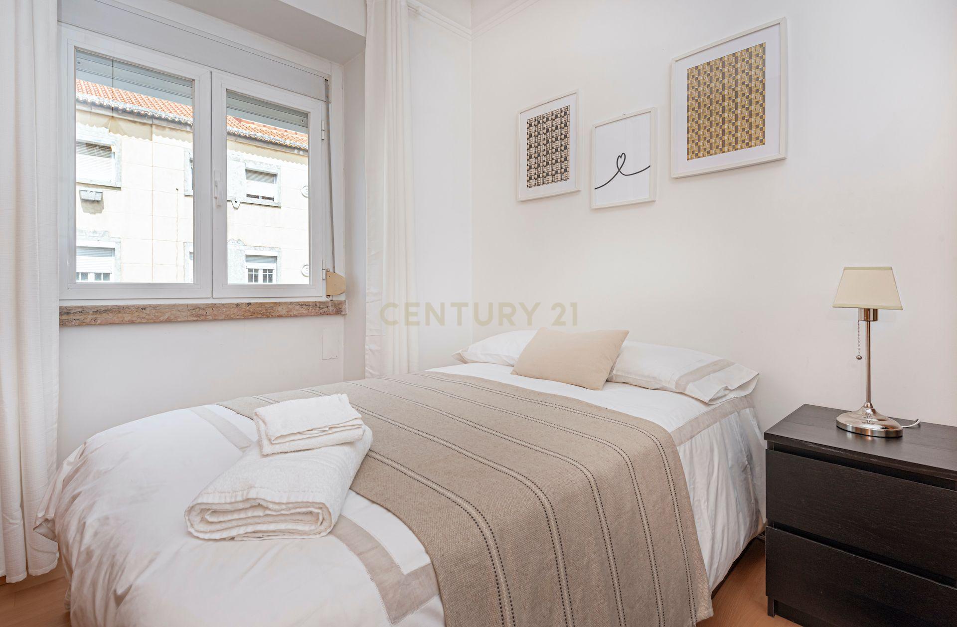 Apartamento T2 | Amadora | Mobilado e Equipado | - Image 3
