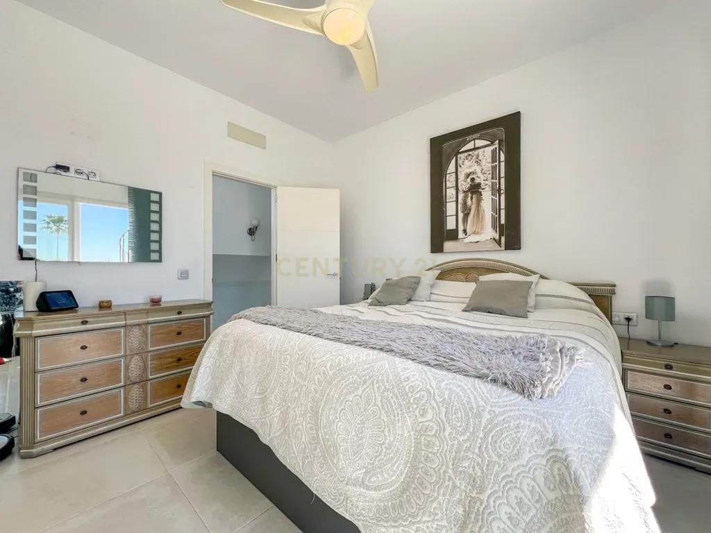 Elegante moradia de 3 quartos com vista para o mar em Costalita, Marbella - Image 23