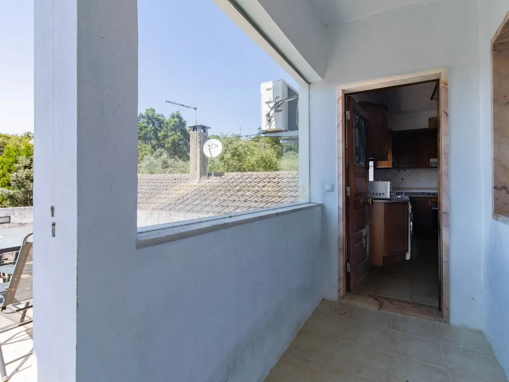 Apartamento T3 com Terraço e Vista Serra em Mira de Aire - Image 11