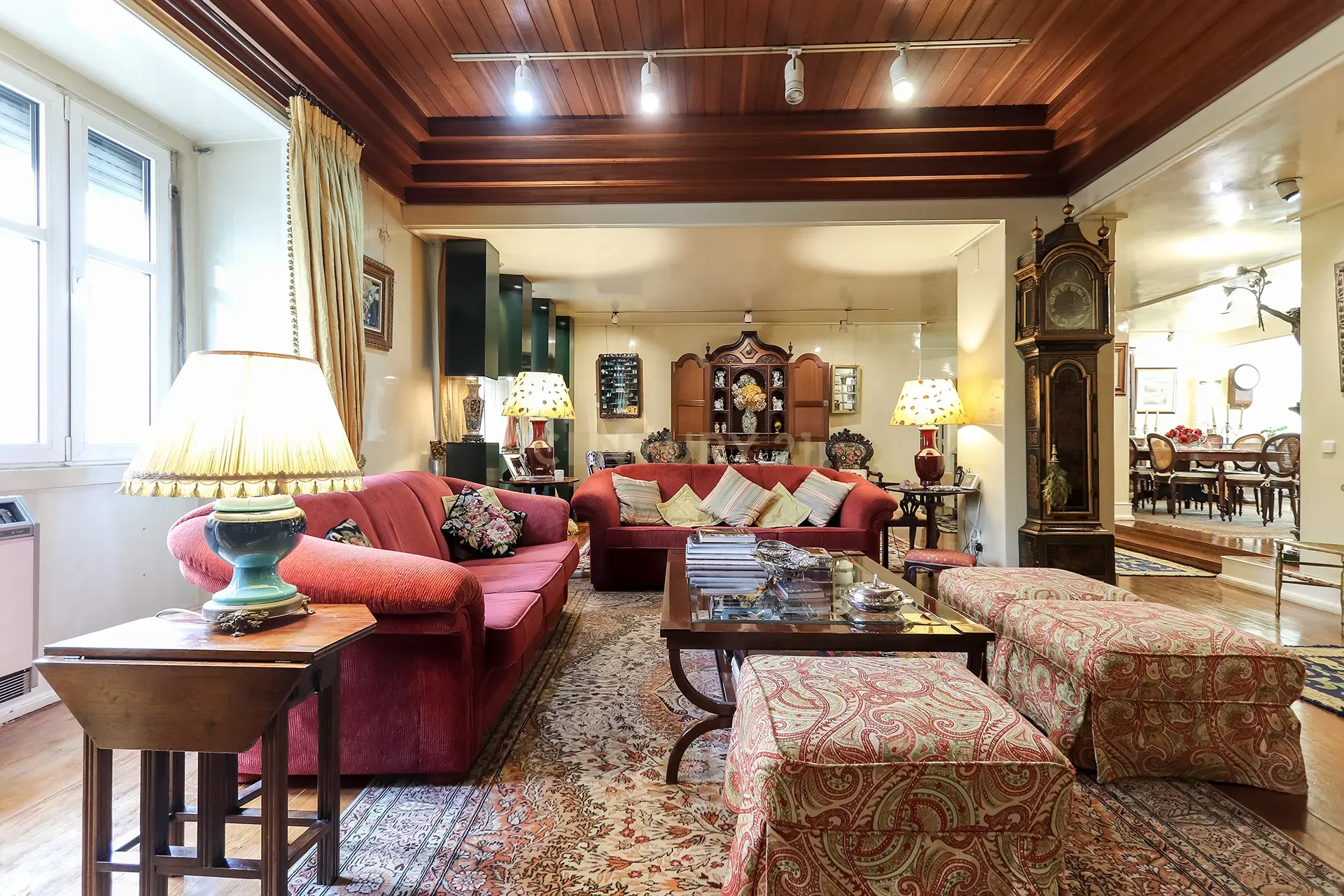 Apartamento T6 de charme no Areeiro - Image 1