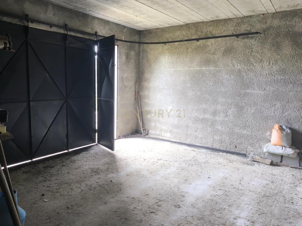 Casas prontas a habitar com terreno, arvores de fruto, forno e água própria. - Image 21