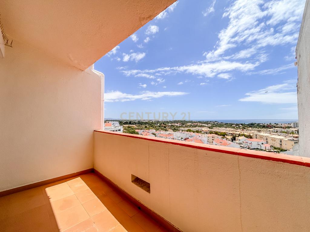 Apartamento T2 com Vista Mar, Albufeira, Algarve - Image 13