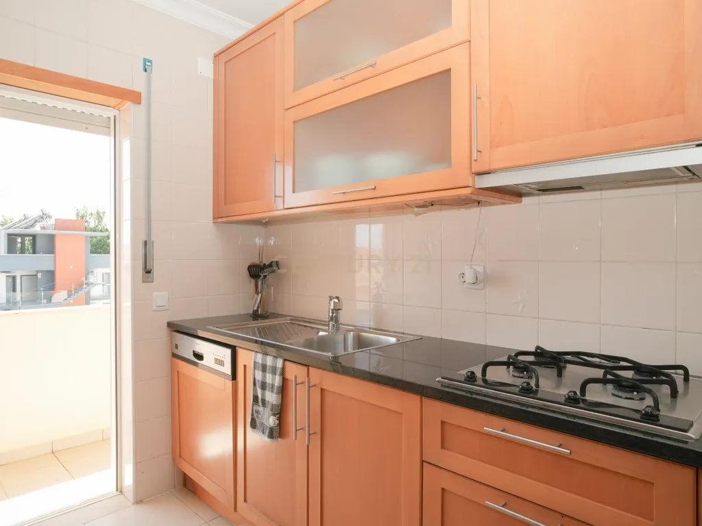 Apartamento T3 na Figueira da Foz (Buarcos) - condomínio fechado - Image 4