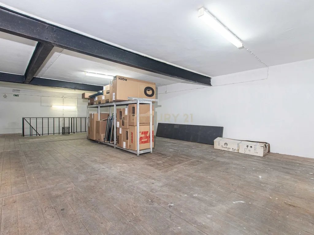 Loja em Campolide, Lisboa - 160m² - Image 13