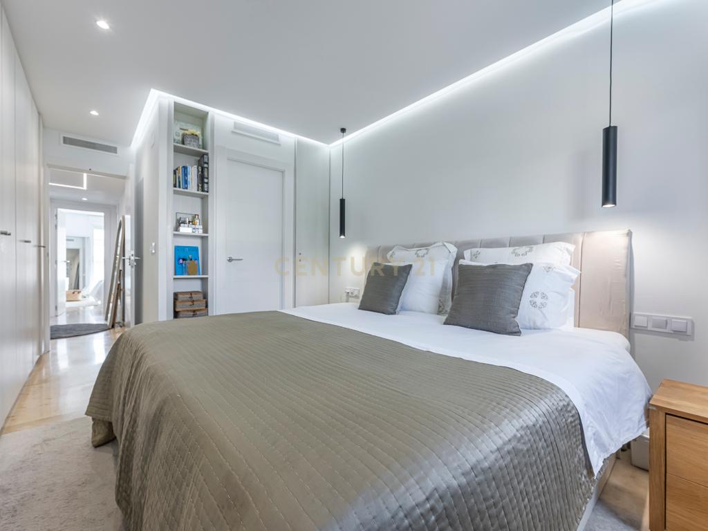 Magnífico Apartamento de 3 Quartos Totalmente Remodelado em Guadalmina Alta - Image 14