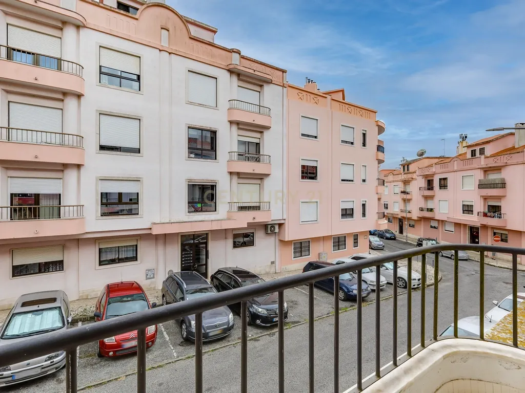 Apartamento T3 com vista deslumbrante para a Serra de Sintra – Algueirão | Cabeço da Fonte - Image 4