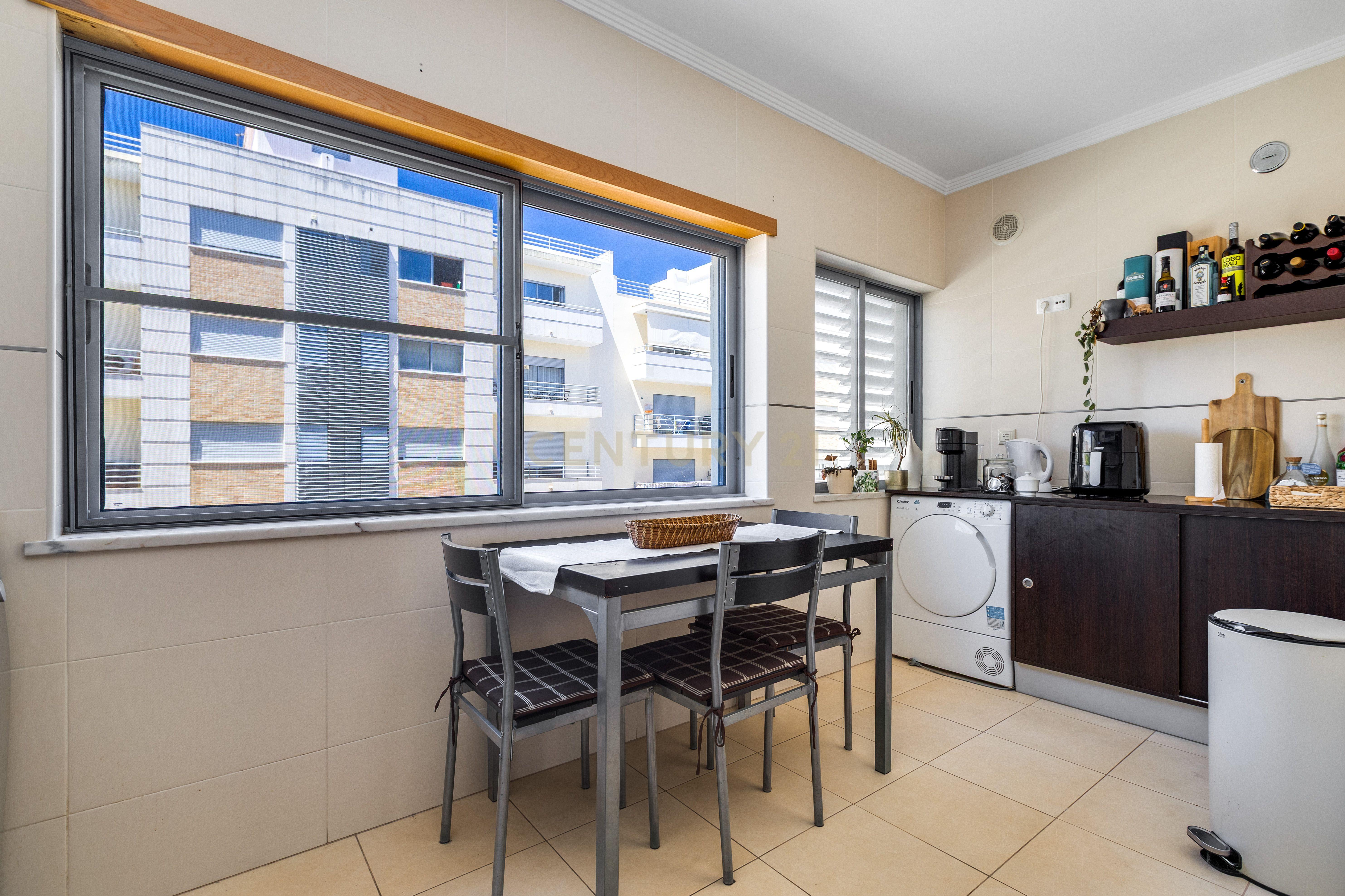Fotografia 11 de Apartamento T3 com Garagem na Quinta João de Ourém — Olhão