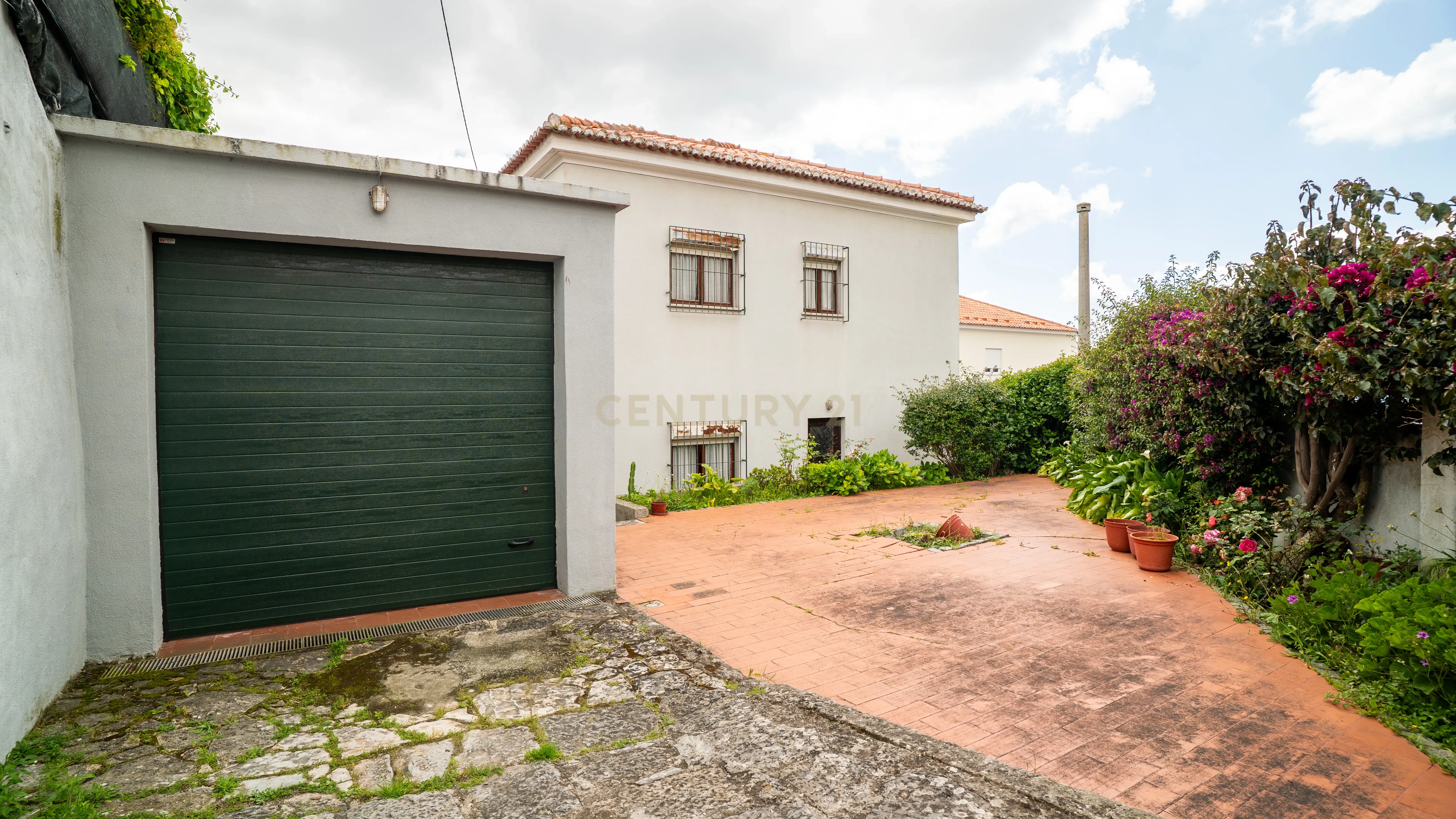Moradia T6, na Rua 1 no Bairro de Belém, para modernizar em lote com 290m² - Image 61