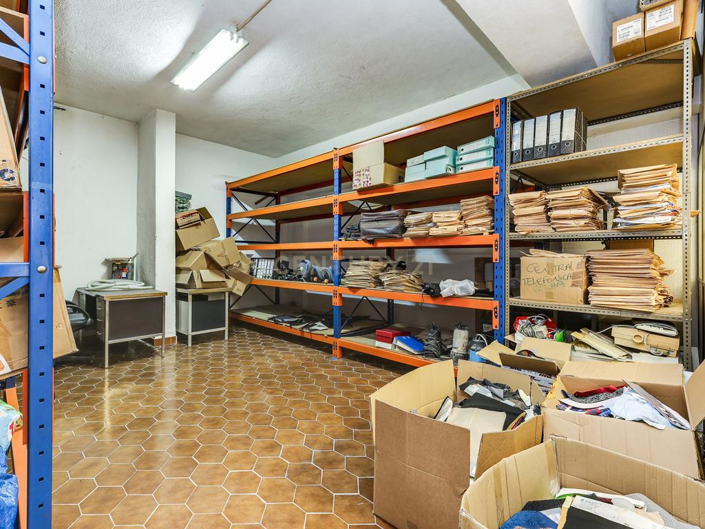 Escritório para Arrendamento em Casal de São Brás - Image 14