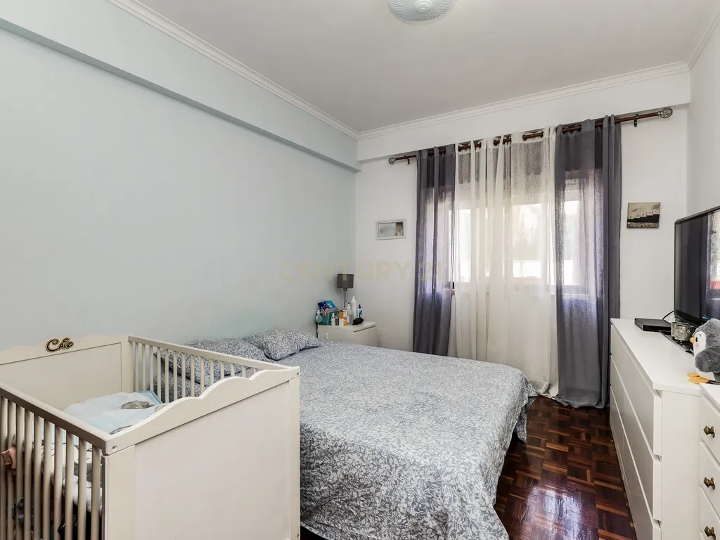 Apartamento T3 com Terraço Privativo e Jacuzzi – Alto da Brandoa - Image 12