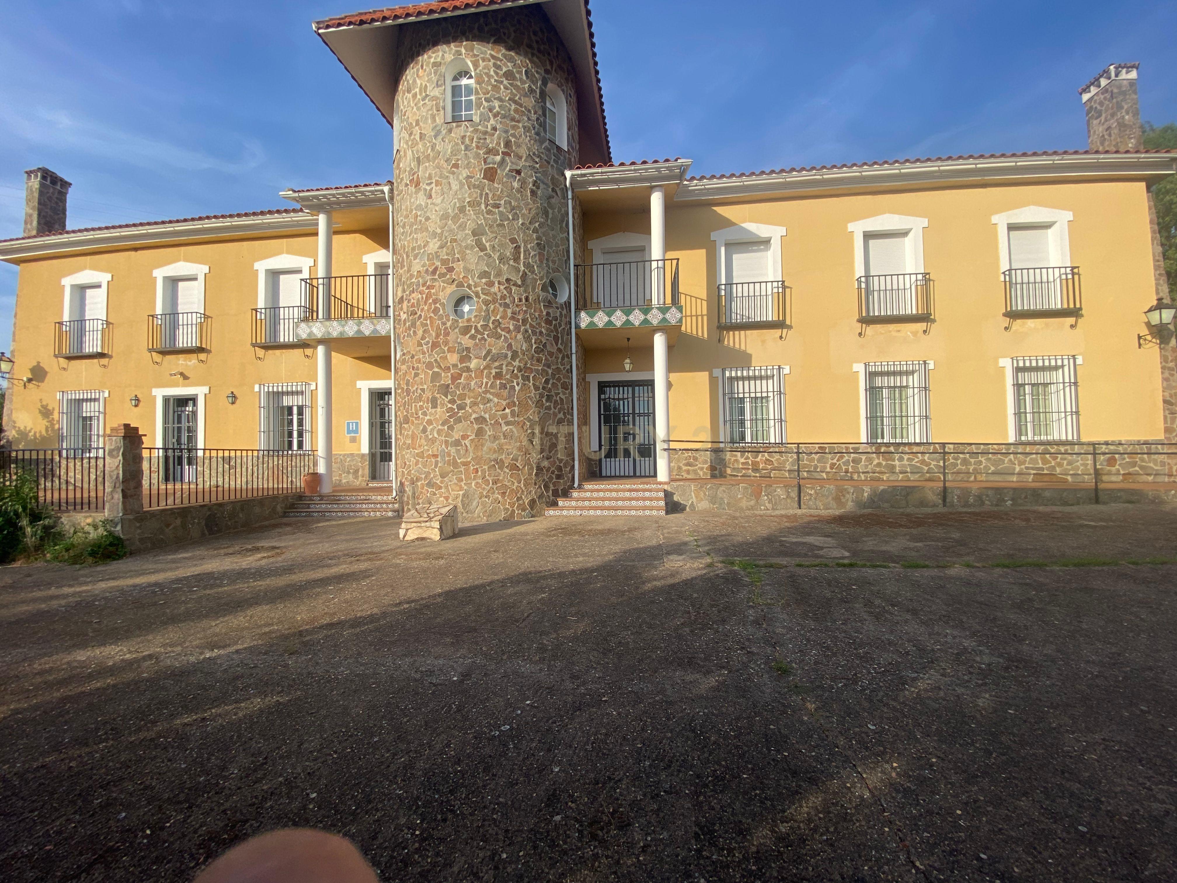 undefined - Image 1