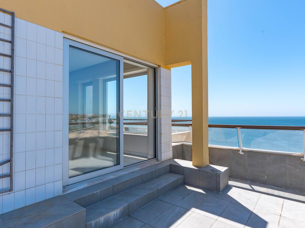 Apartamento T3 com Vista Mar em Oeiras - Image 14