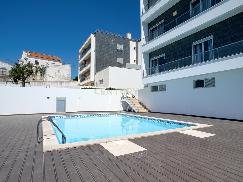 Apartamento T2 em Condomínio Fechado com Piscina e Jardins – Pederneira, Nazaré - Image 25