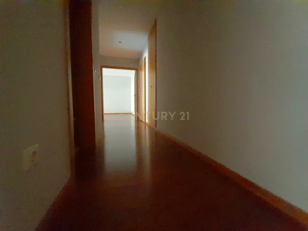 T2 no Empreendimento da Quinta da Seara - Image 11