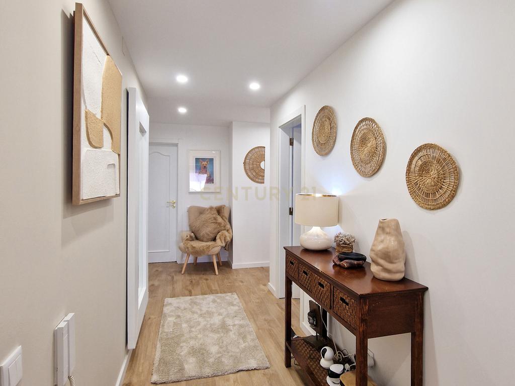 Excelente apartamento de 4 assoalhadas RENOVADO recentemente, com amplitude de todas as suas divisões - 113m2. - Image 29