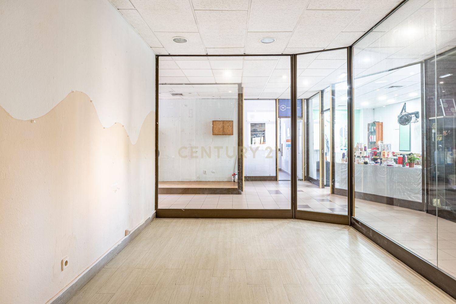 Fotografia 6 de Espaço Comercial em Mem Martins, Sintra