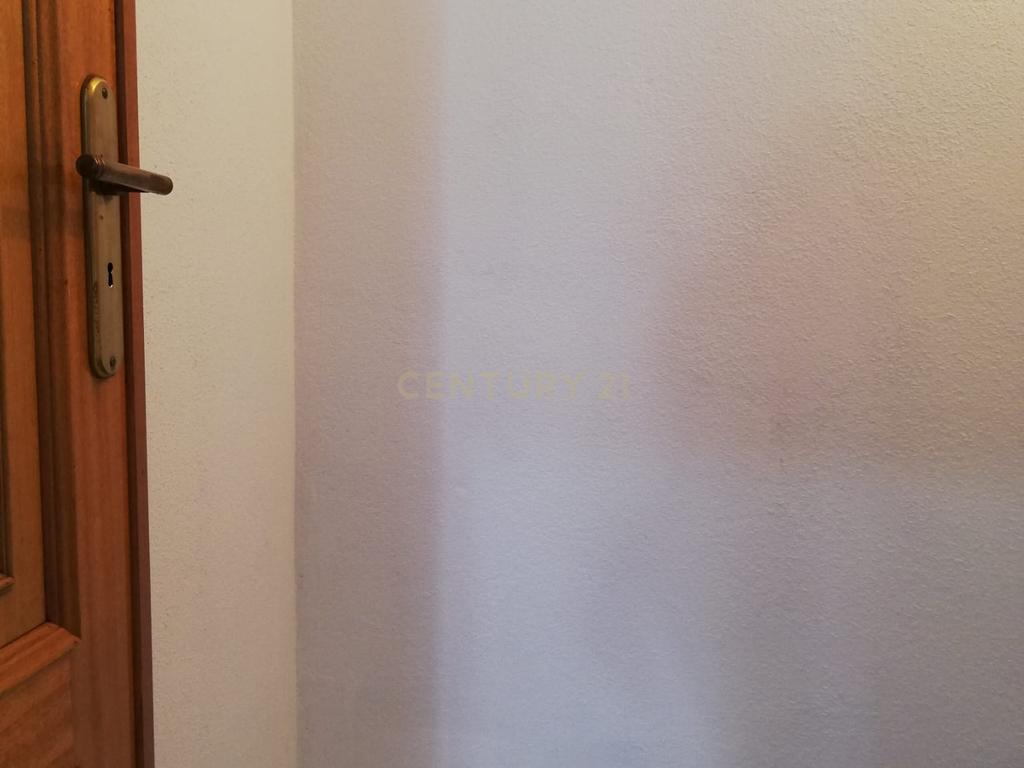 Garagem para Arrendamento – Monte Abraão (Rua Ribeiro Sanches)  - Image 2