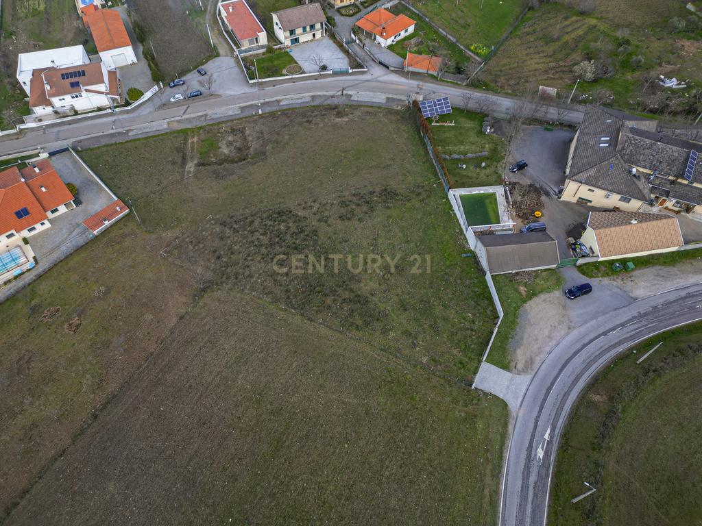 Oportunidade Única: Moradia em Bragança por 130.000€ - Image 6