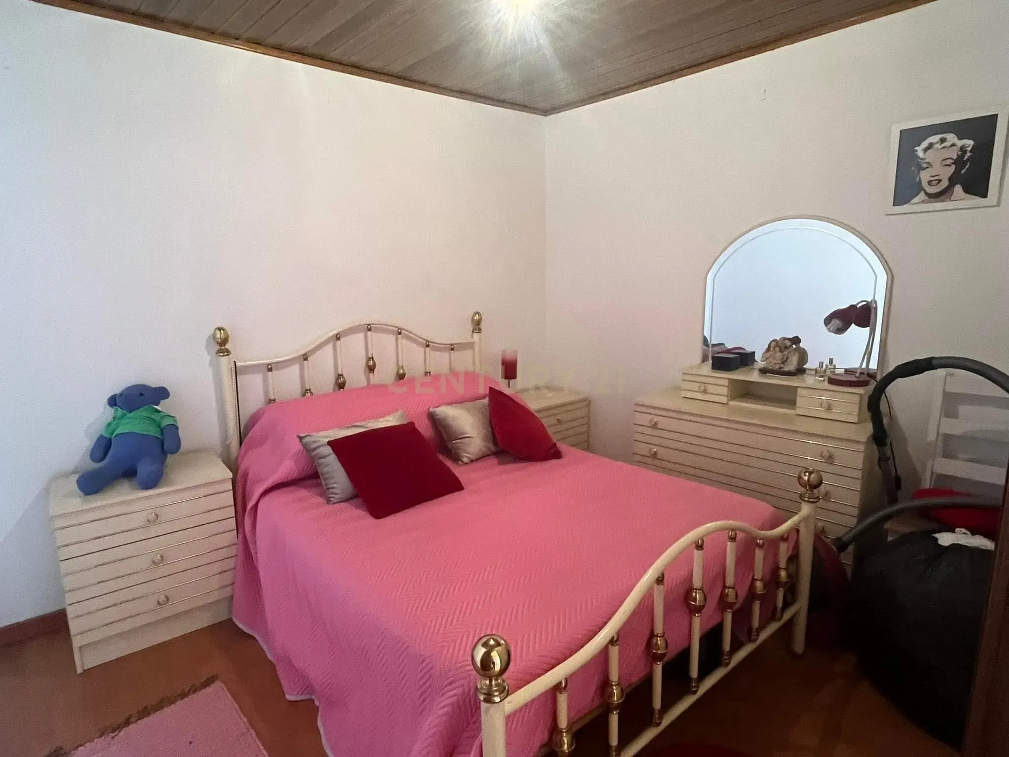Espaçosa Moradia T3 em Bragança por 96.500€ - Image 13