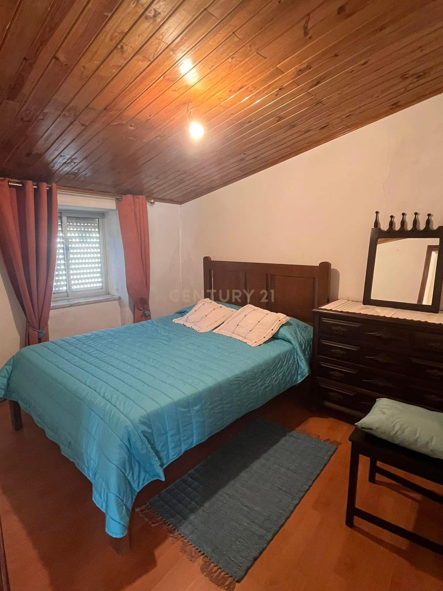 Espaçosa Moradia T3 em Bragança por 96.500€ - Image 21