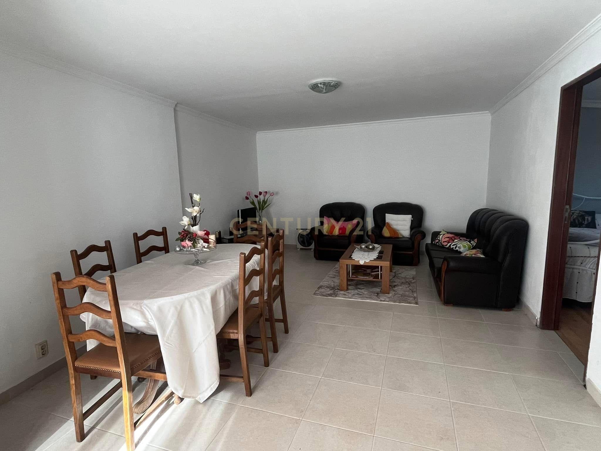 Espaçosa Moradia T3 em Bragança por 96.500€ - Image 15