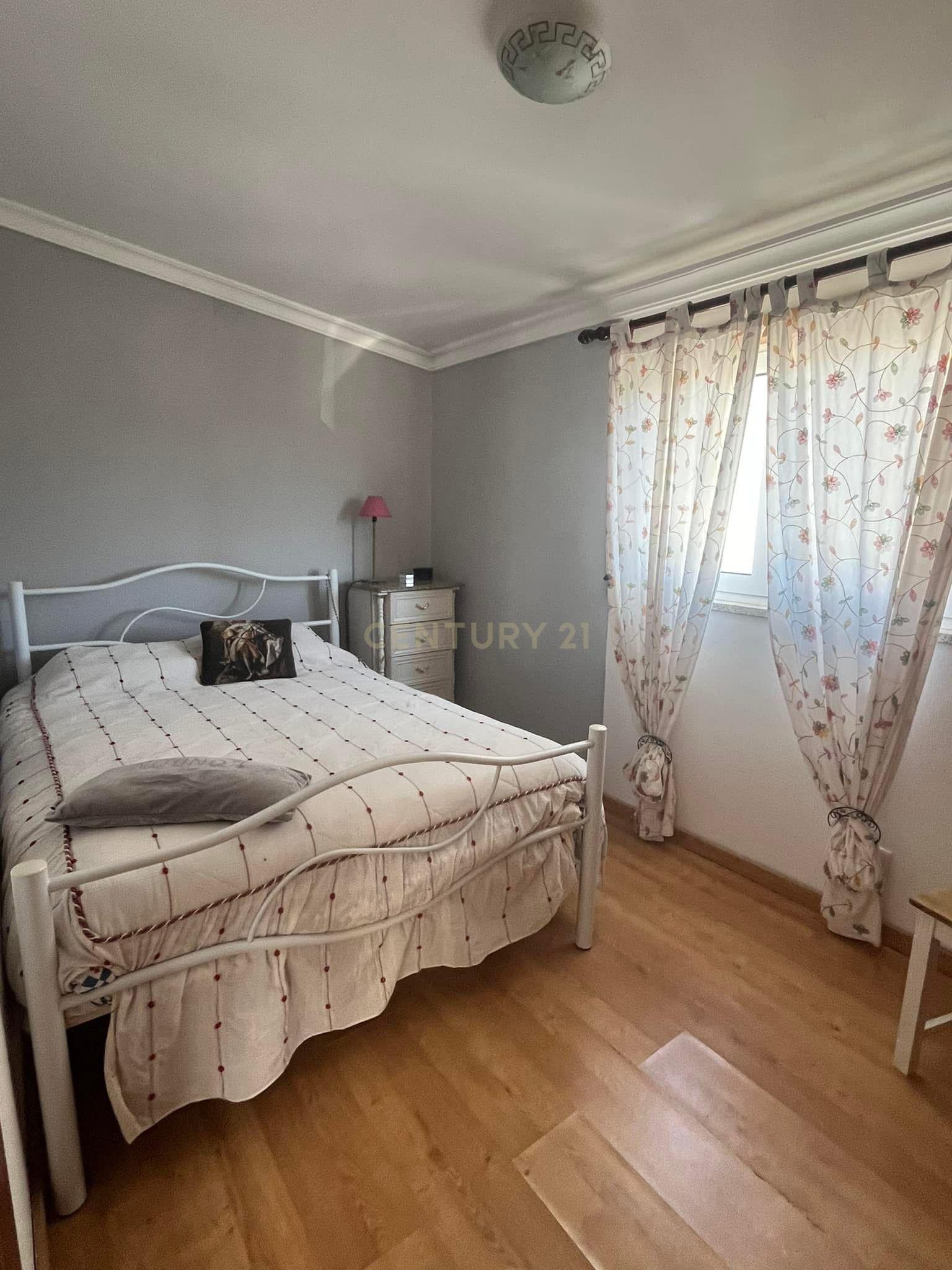 Espaçosa Moradia T3 em Bragança por 96.500€ - Image 11