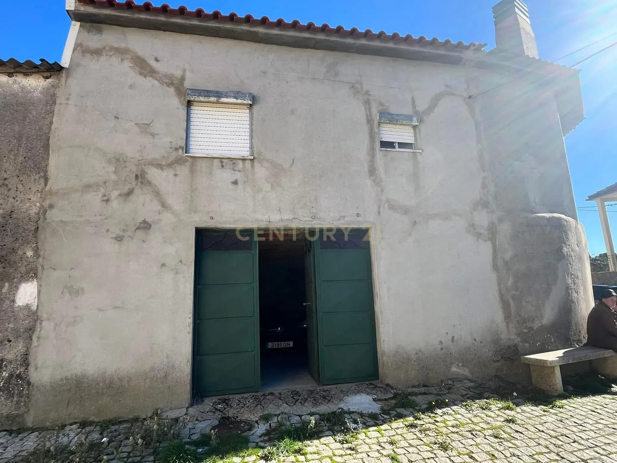 Espaçosa Moradia T3 em Bragança por 96.500€ - Image 14