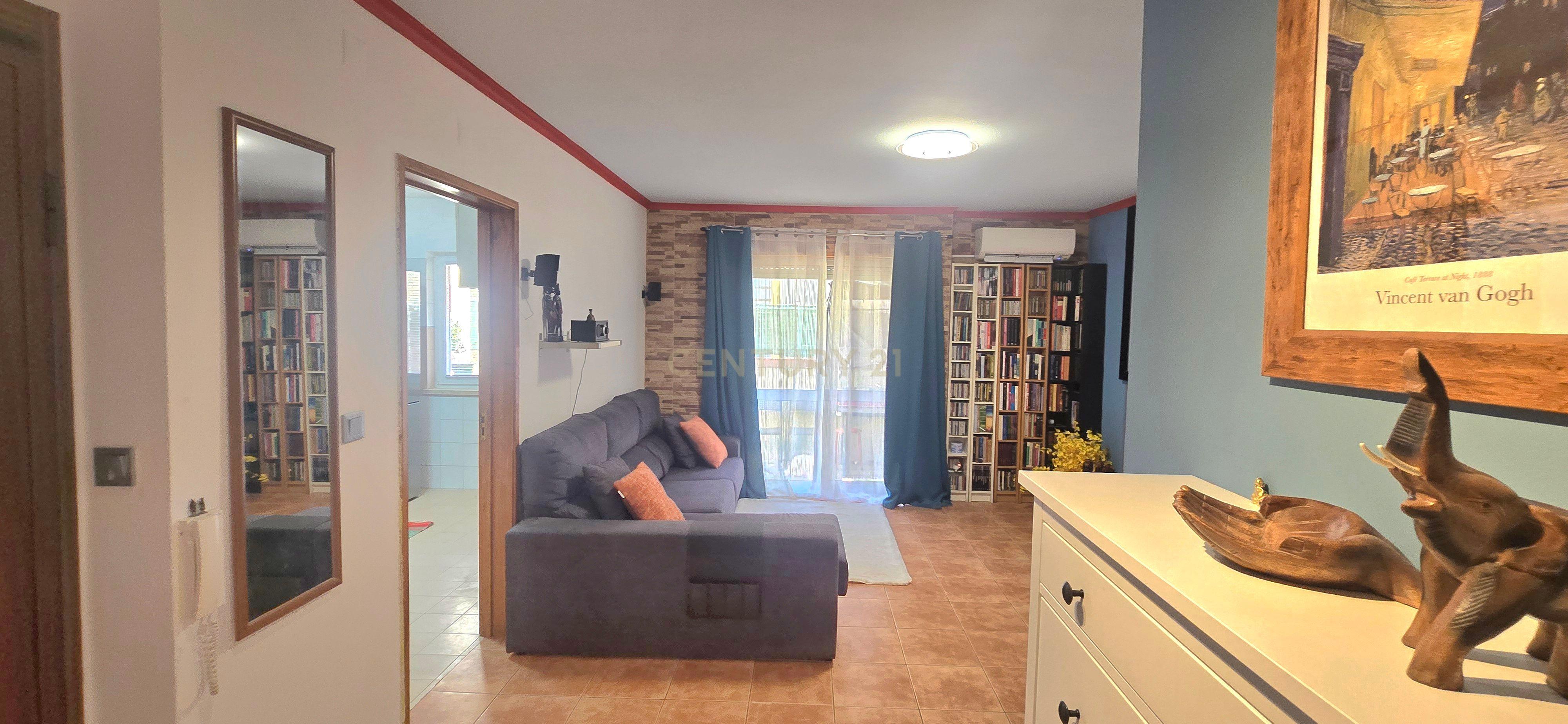 Fotografia 3 de Apartamento T1 Moderno com Logradouro Privativo e AC – Monte da Caparica