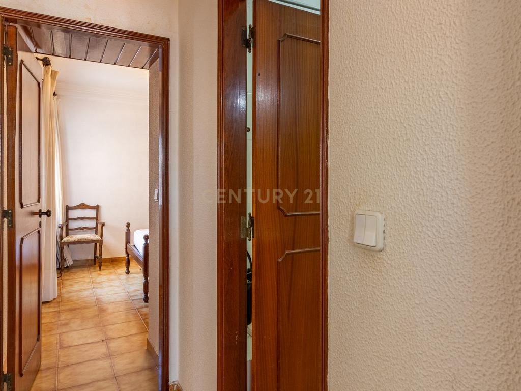 Apartamento T2 com garagem na Costa da Caparica - Image 10