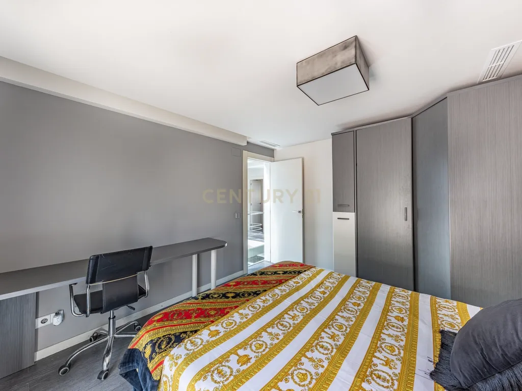 Villa de Design em Segunda Linha de Mar em Sitges com Mobiliário de Marcas de Luxo - Image 55