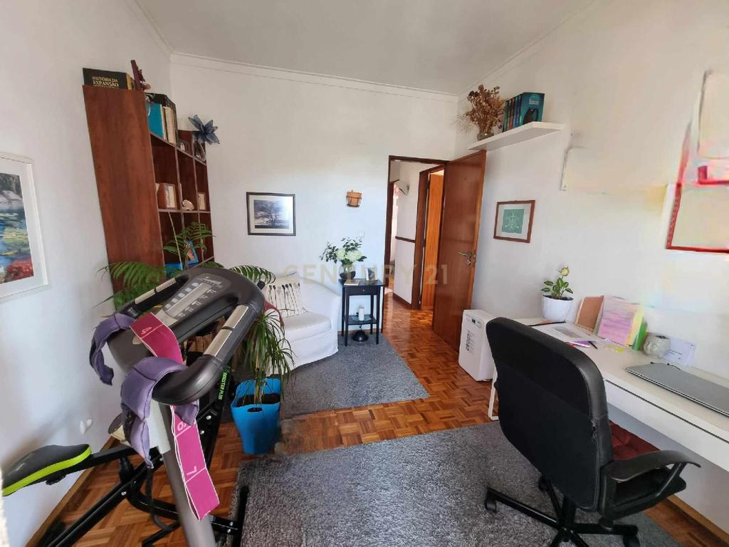 Excelente 4 assoalhadas 107 m2 Massamá - Image 13
