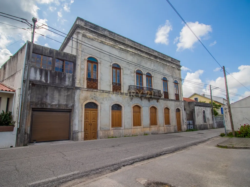 Casa Senhorial Centenária - Image 1