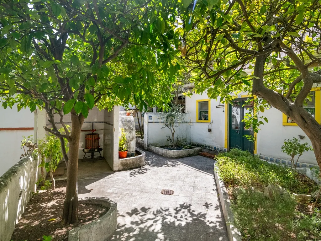 Apartamento T4+2 com logradouro de 187,75 m² na Estrela - Image 34