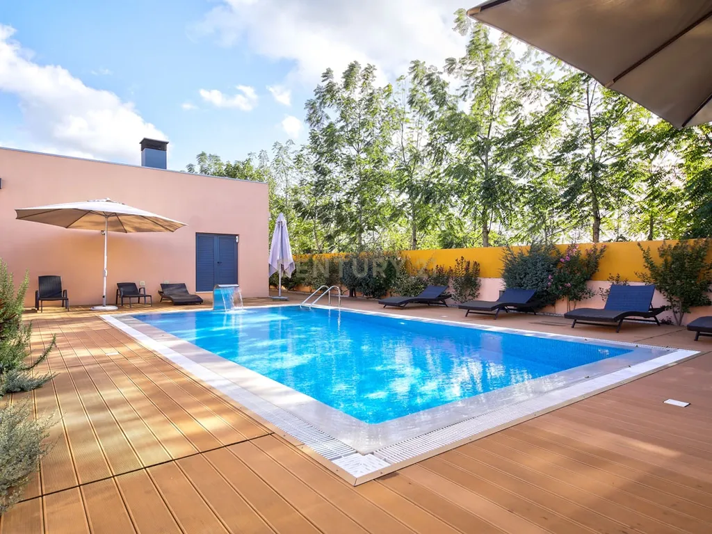 Propriedade T8 com Jardins, Lago e Potencial Alojamento - Localização Premium - Image 52