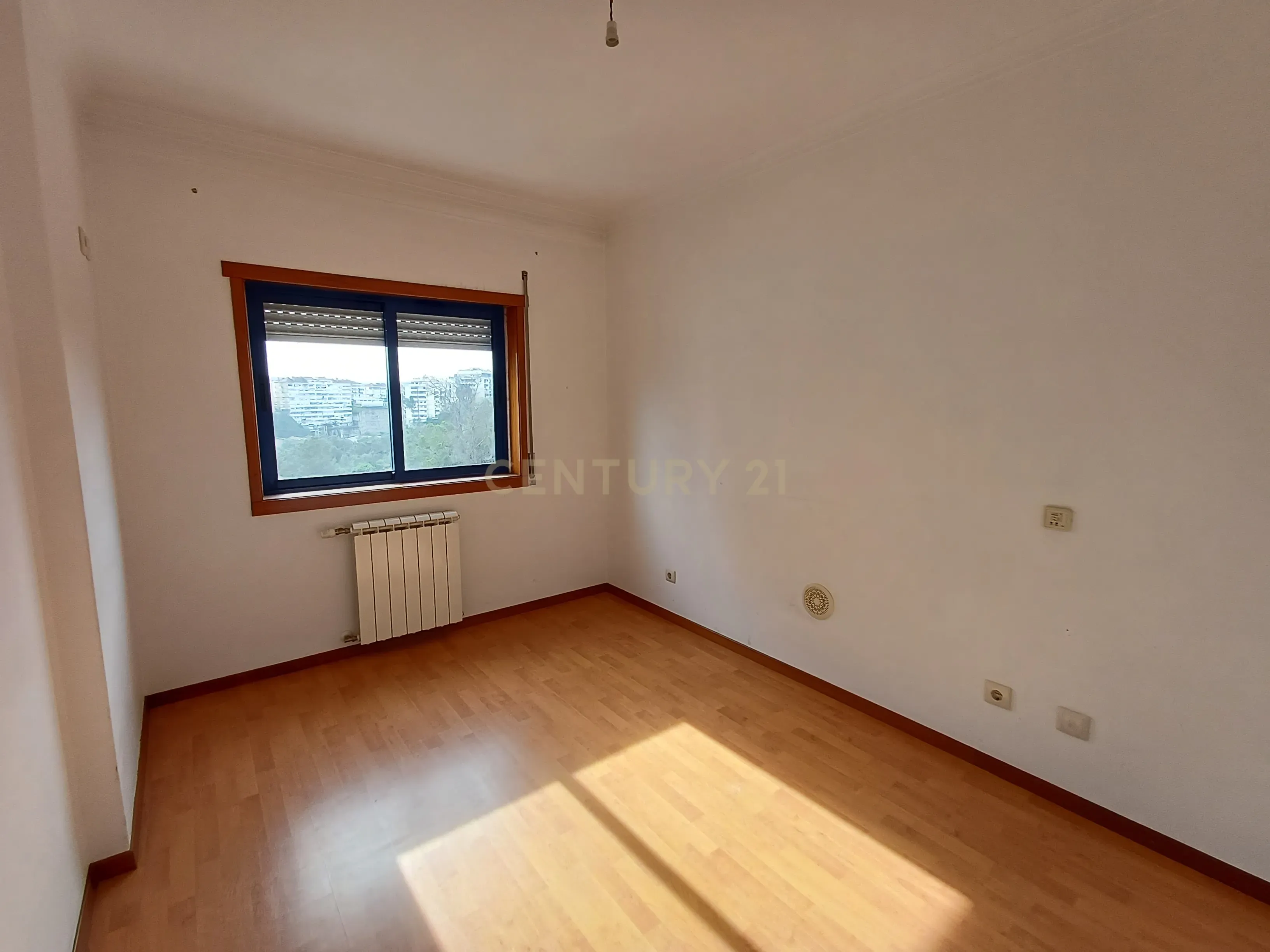 VENDA Apartamento T3 Rua José Augusto Neves Cardoso Pires Santo António de Cavaleiros (Loures) - Image 7