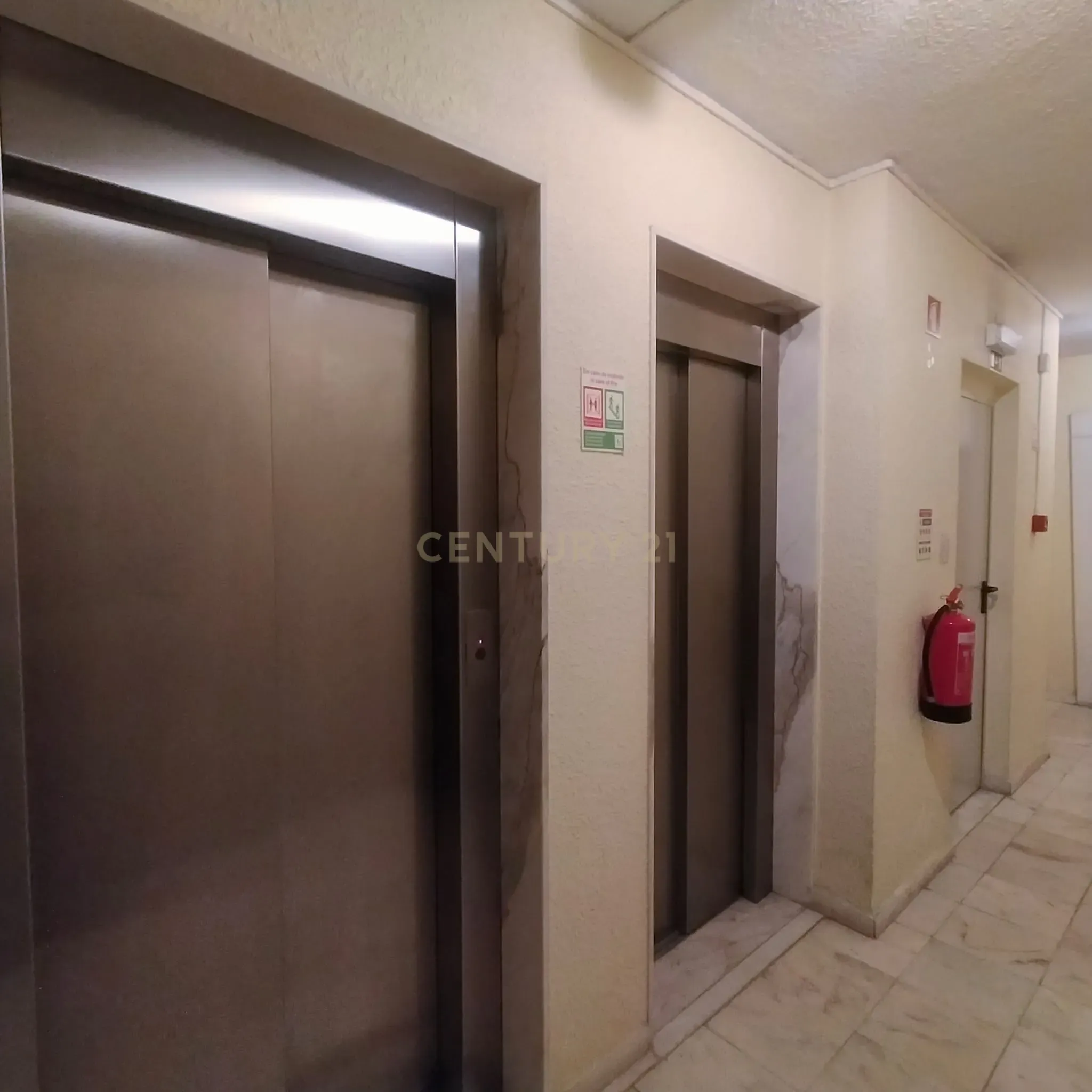 VENDA Apartamento T3 Rua José Augusto Neves Cardoso Pires Santo António de Cavaleiros (Loures) - Image 14