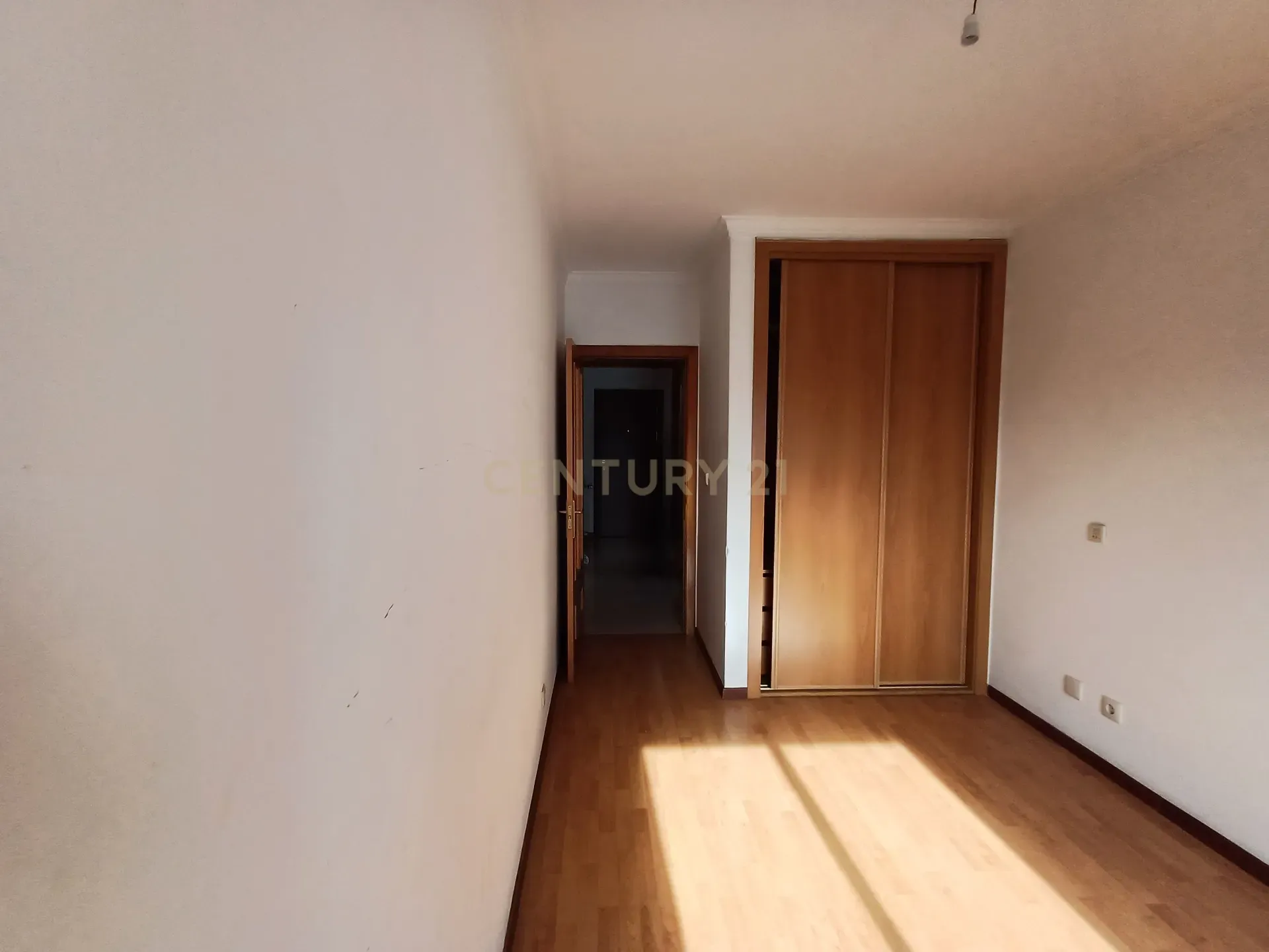 VENDA Apartamento T3 Rua José Augusto Neves Cardoso Pires Santo António de Cavaleiros (Loures) - Image 6