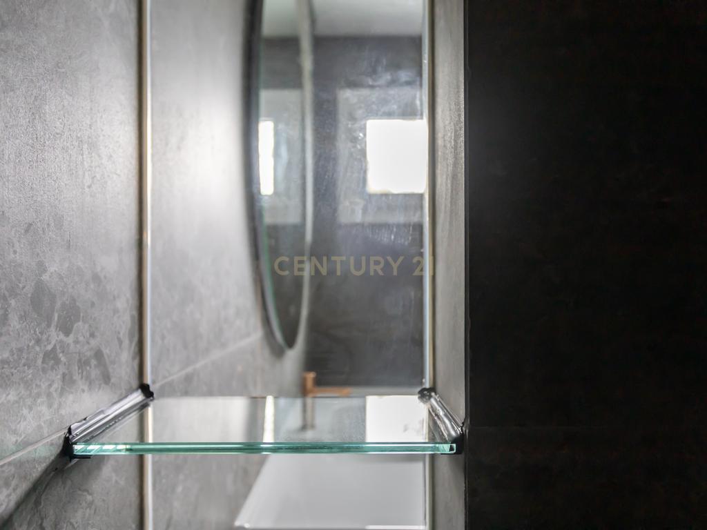Mais que uma casa é um refugio de conforto e elegância ! - Image 51