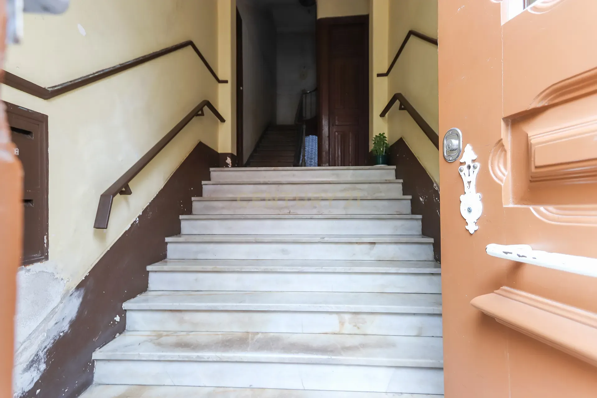 T2+1 com logradouro privado - obras totais - Image 27