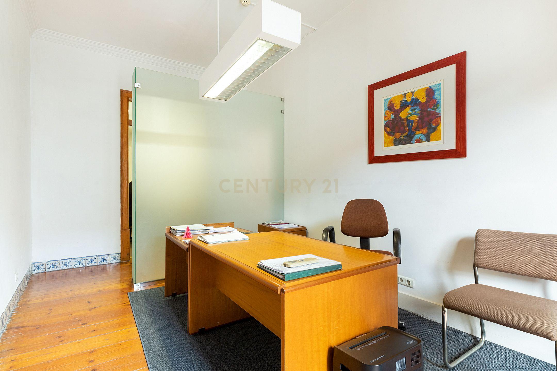 Andar em edifício pombalino, 300m2, Rua de São José (jto ao teatro Tivoli) - Image 31