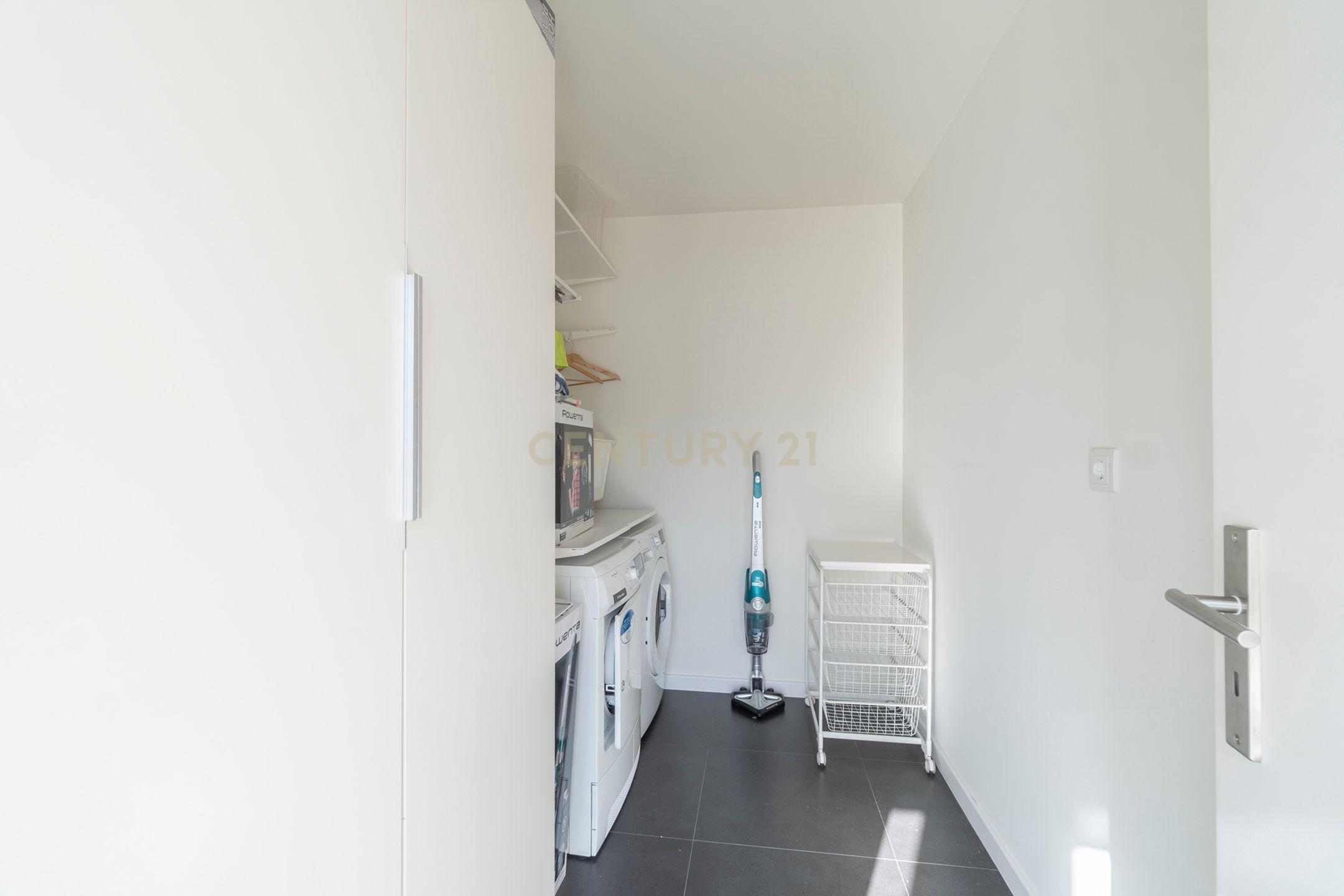 🏡 Luxo em Cada Detalhe: Moradia Exclusiva em Birre, Cascais - Image 41
