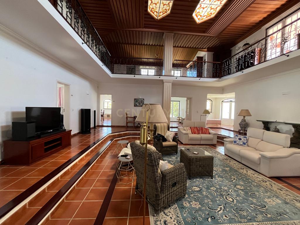 Moradia com 5 quartos em Vale Covo, Bombarral, com jardim, piscina, barbecue, adega e várias zonas de lazer - Image 30