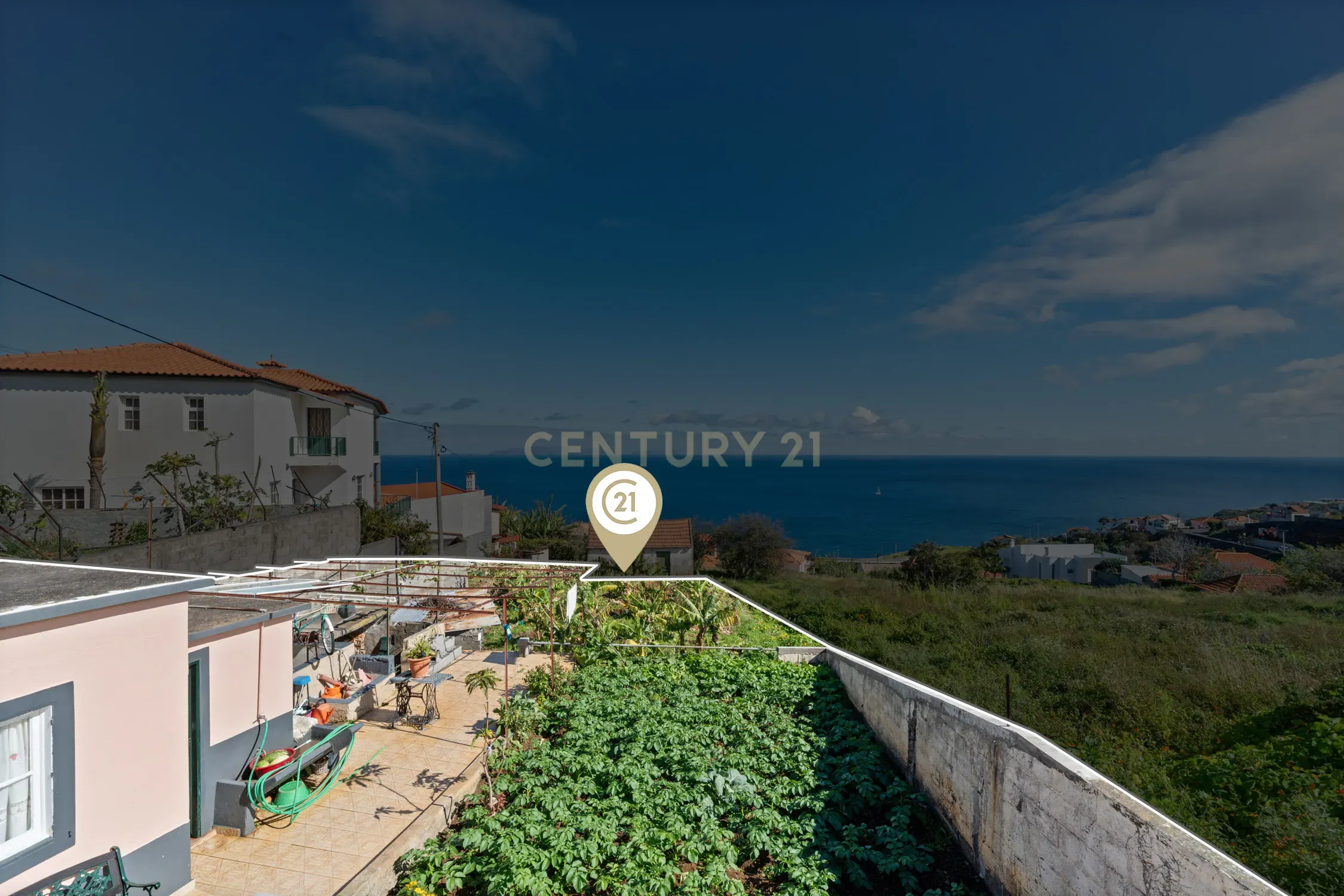 Moradia T2 em Gaula – Vista Mar, Jardim & Tradição! - Image 19