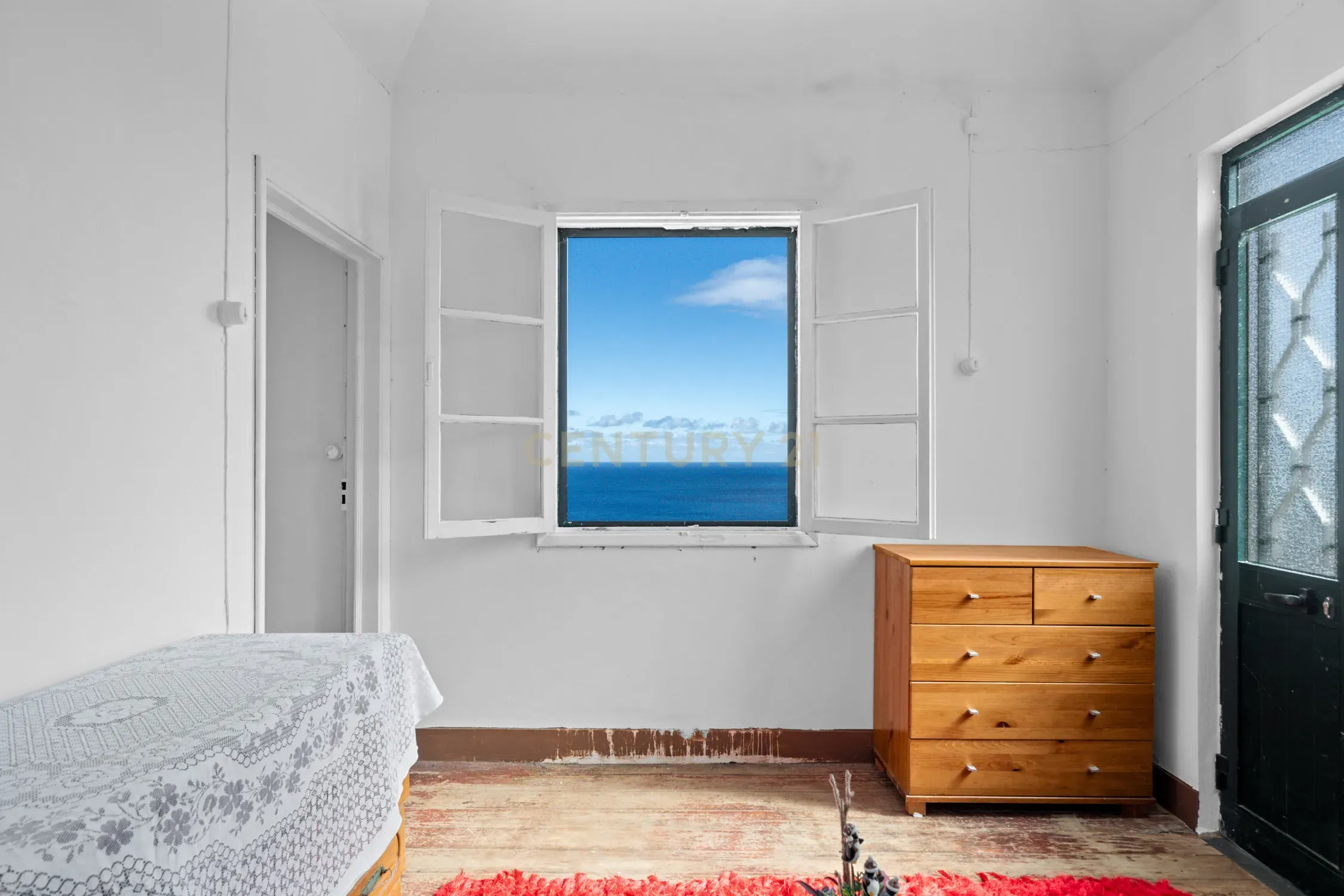 Moradia T2 em Gaula – Vista Mar, Jardim & Tradição! - Image 20